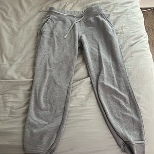 Lululemon Warm Down Jogger II
Heathered Core Medium Grey